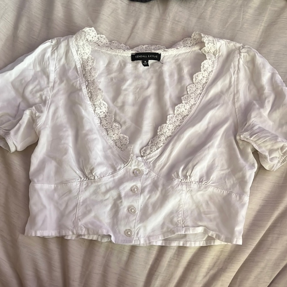 white lace button up kendall and kylie top